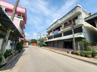 For sale 5 bed retail Space in Kaeng Khoi, Saraburi