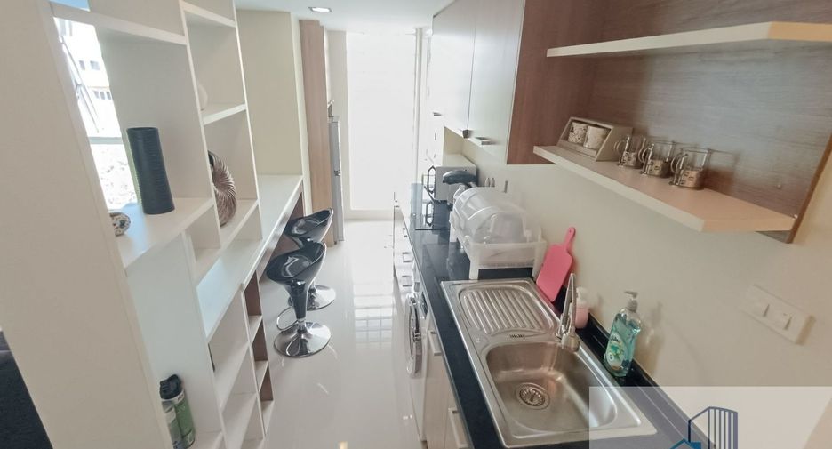 For sale 2 bedrooms condo in Wang Thonglang, Bangkok