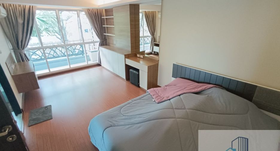For sale 2 bedrooms condo in Wang Thonglang, Bangkok
