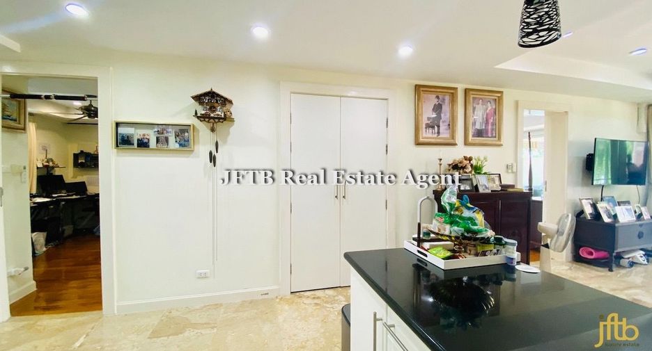 For sale 2 bedrooms condo in Mueang Phuket, Phuket