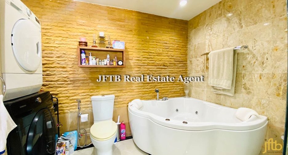 For sale 2 bedrooms condo in Mueang Phuket, Phuket