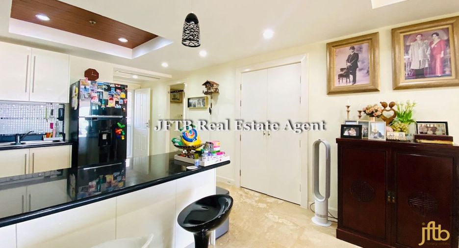 For sale 2 bedrooms condo in Mueang Phuket, Phuket
