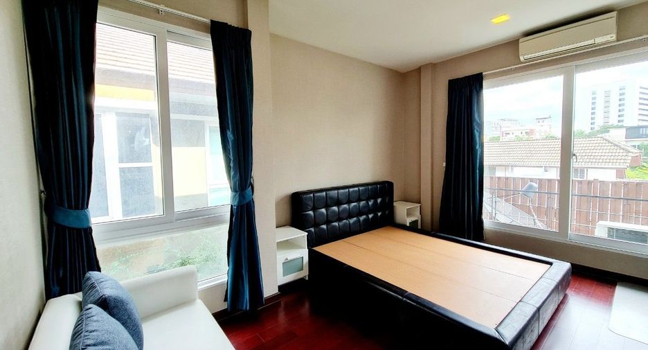 Haus zum Kauf mit 5 Zimmer in Chatuchak, Bangkok