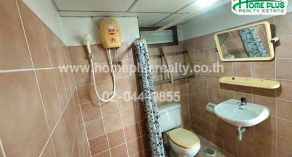 For sale 1 bed condo in Wang Thonglang, Bangkok