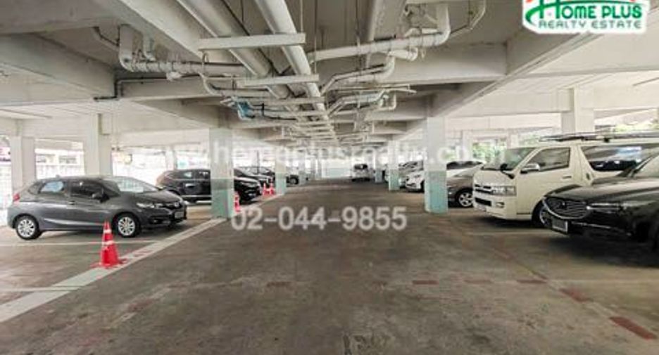 For sale 1 bed condo in Wang Thonglang, Bangkok