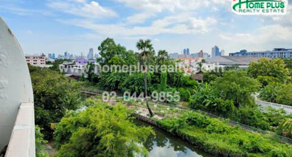 For sale 1 bed condo in Wang Thonglang, Bangkok