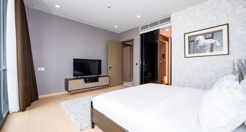 For rent 2 bedrooms condo in Watthana, Bangkok