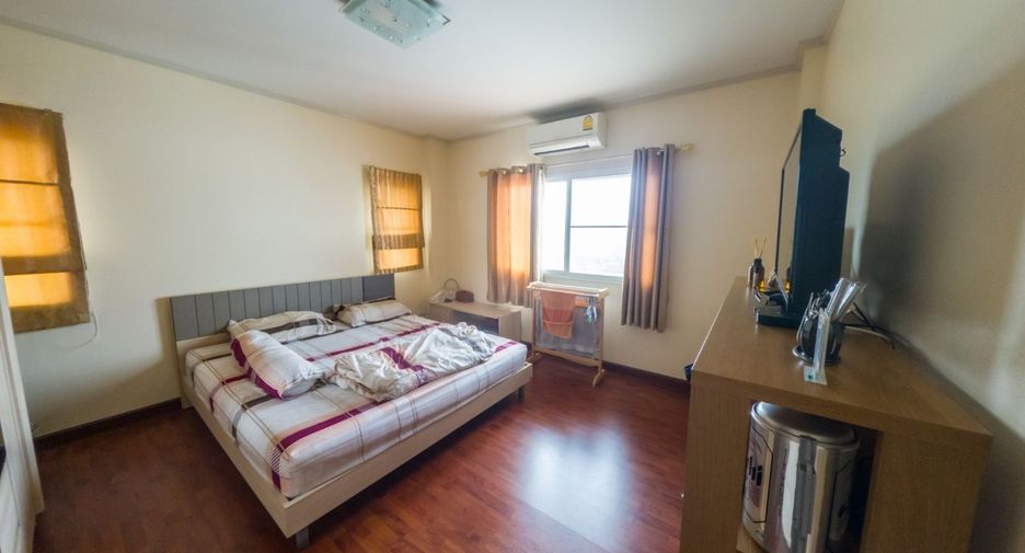 For sale 4 bed house in Mueang Chon Buri, Chonburi