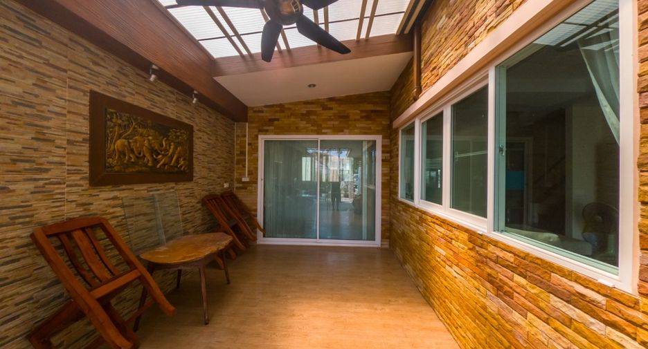 For sale 4 bed house in Mueang Chon Buri, Chonburi