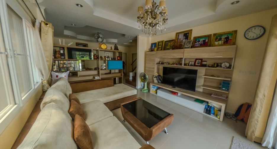For sale 4 bed house in Mueang Chon Buri, Chonburi