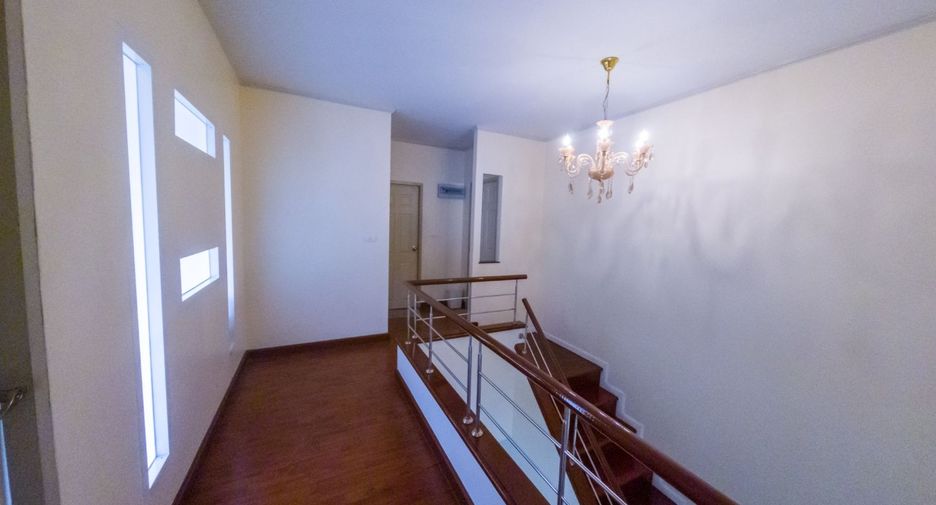 For sale 4 bed house in Mueang Chon Buri, Chonburi