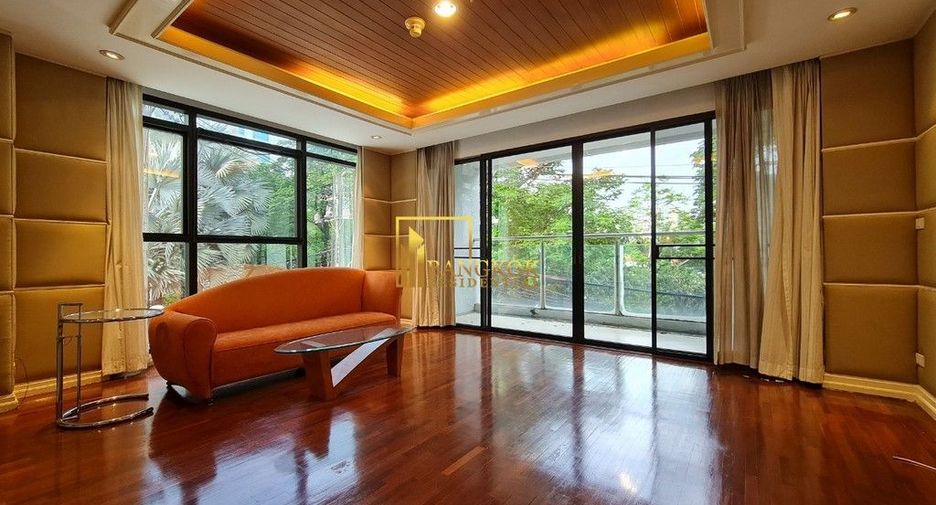 For rent 2 bed condo in Pathum Wan, Bangkok