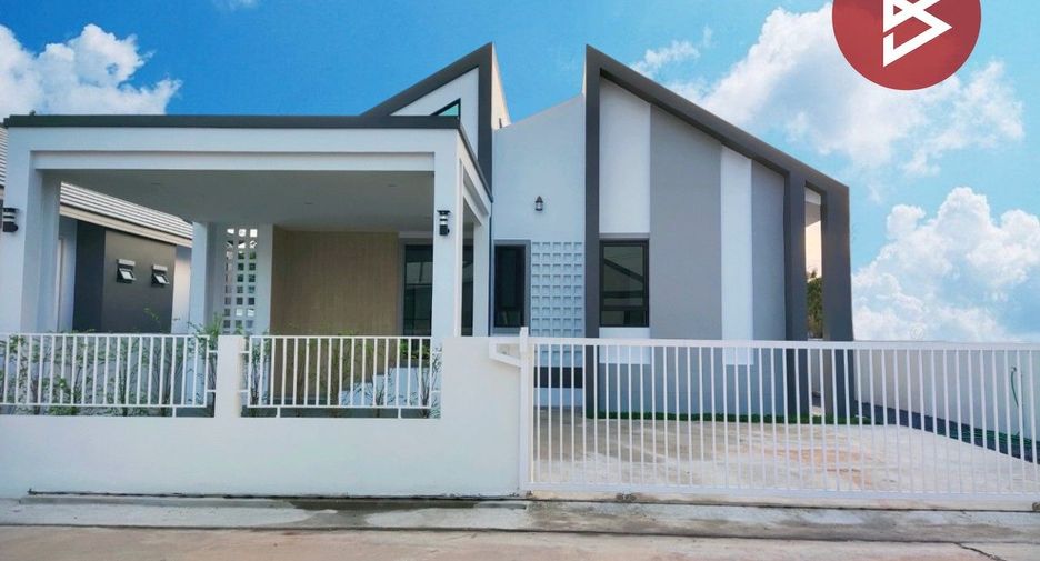 For sale 3 Beds house in Kham Thale So, Nakhon Ratchasima