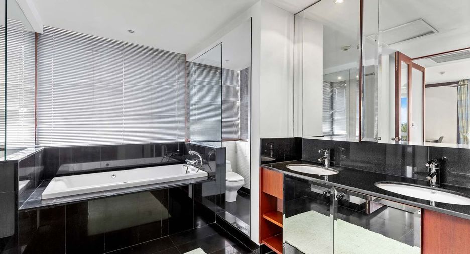For sale 2 bedrooms apartment in Mueang Phuket, Phuket