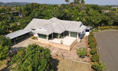 Casa en alquiler y en venta de 3 habitaciones en Mae Rim, Chiang Mai