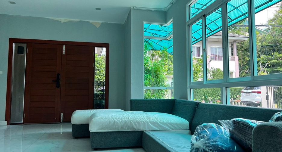 For sale 5 bedrooms house in Pluak Daeng, Rayong