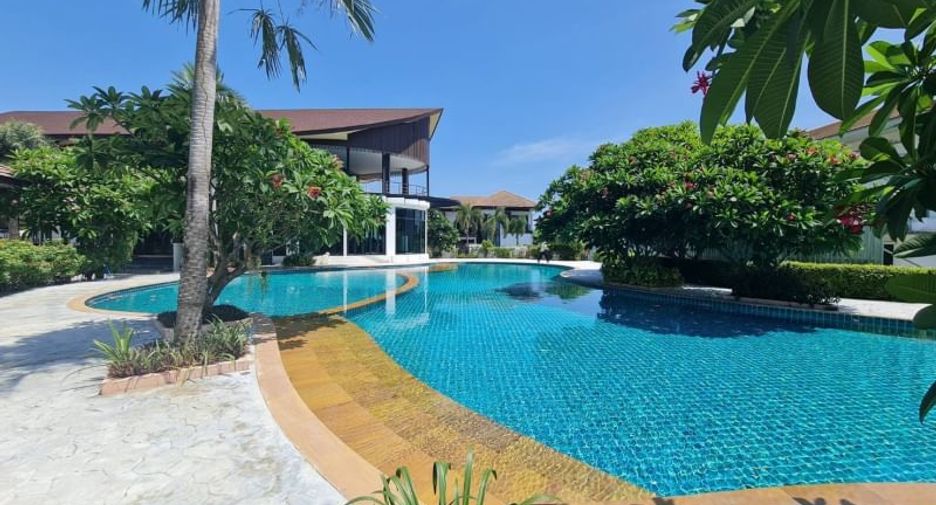 出售 3 卧室 独立屋 在 Mueang Chon Buri, Chon Buri