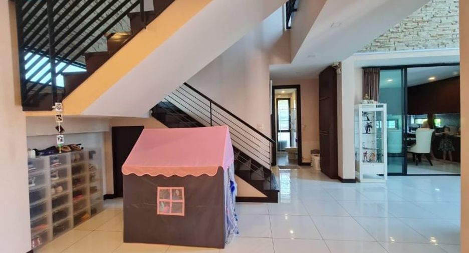 出售 3 卧室 独立屋 在 Mueang Chon Buri, Chon Buri