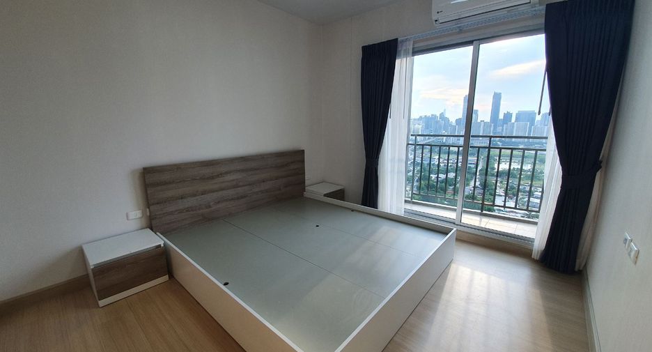 For rent 2 bedrooms apartment in Huai Khwang, Bangkok