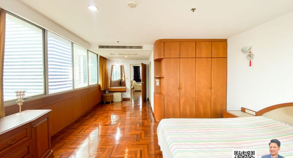 For sale 2 bedrooms condo in Watthana, Bangkok