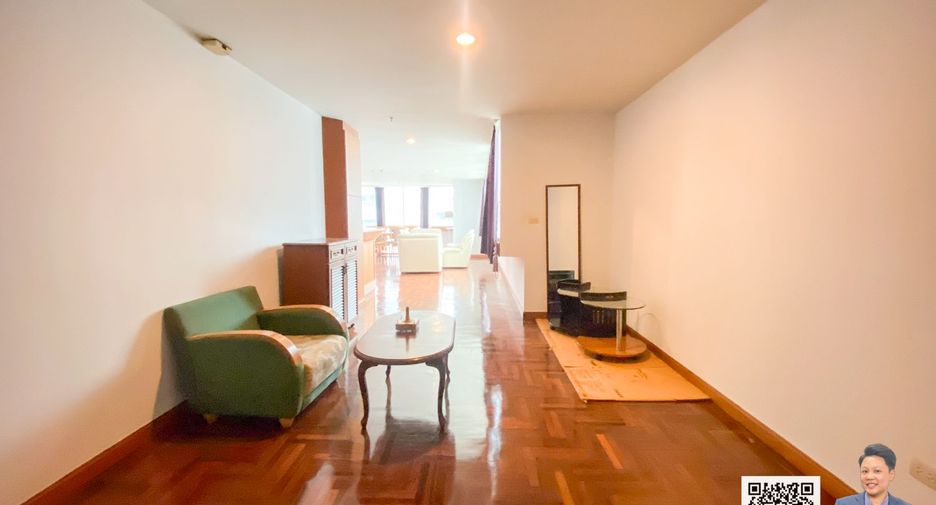 For sale 2 bedrooms condo in Watthana, Bangkok