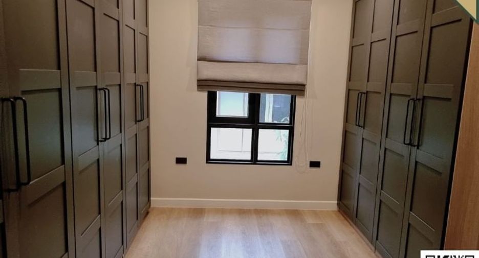 Casa en alquiler y en venta de 3 habitaciones en Watthana, Bangkok