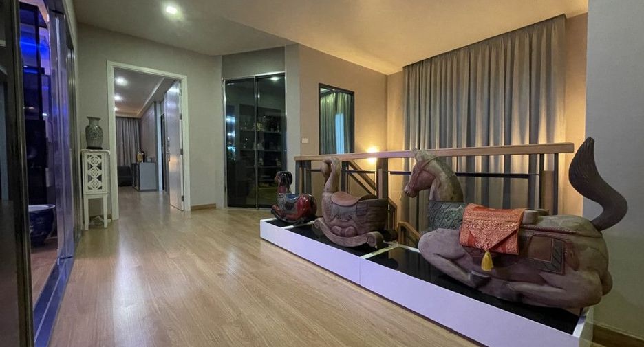For sale 4 bedrooms house in Suan Luang, Bangkok