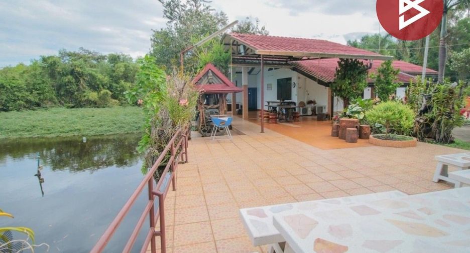 For sale 2 bed house in Mueang Trat, Trat