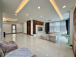 Casa en alquiler de 3 habitaciones en Watthana, Bangkok
