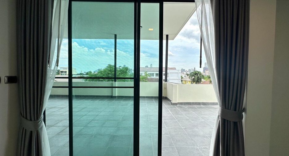 Casa en alquiler de 3 habitaciones en Watthana, Bangkok