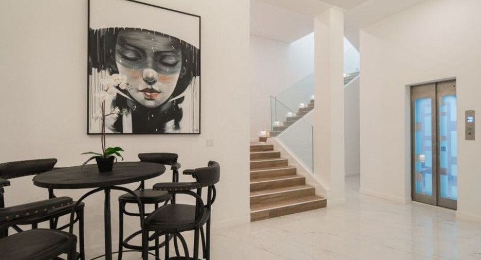 For sale 6 bedrooms villa in Kathu, Phuket