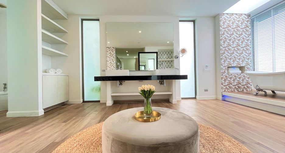 For sale 6 bedrooms villa in Kathu, Phuket