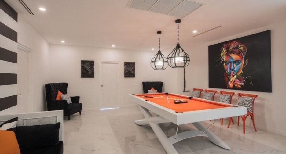 For sale 6 bedrooms villa in Kathu, Phuket