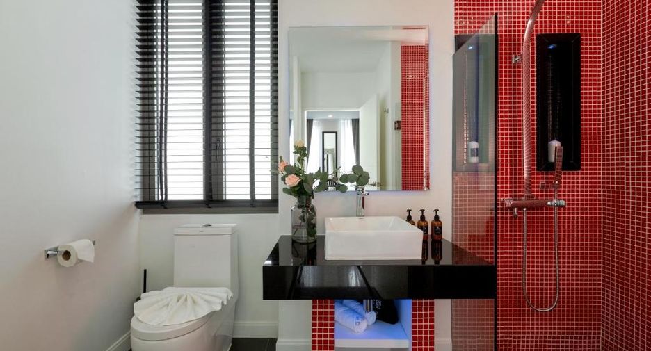 For sale 6 bedrooms villa in Kathu, Phuket