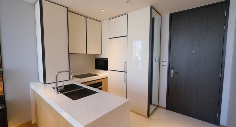 For sale そして for rent 2 ベッドルーム condo in Khlong Toei, Bangkok