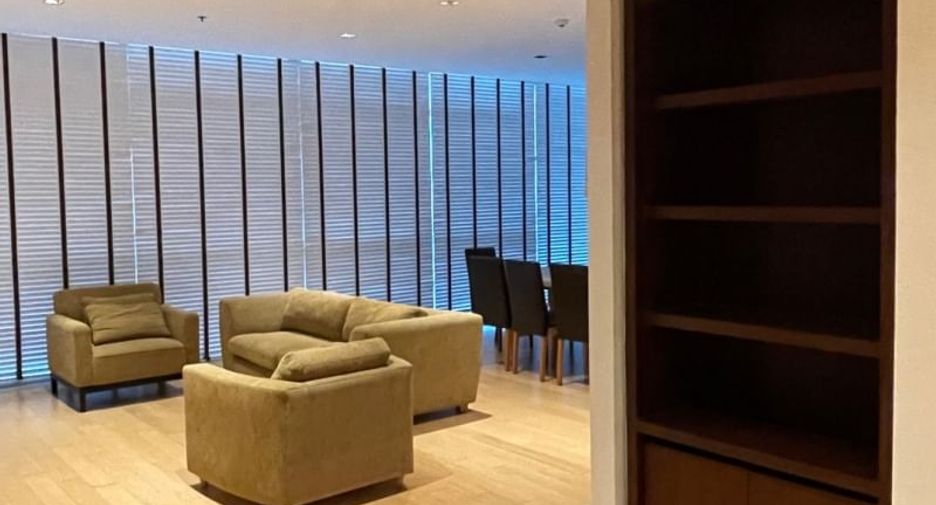 For rent 4 bedrooms condo in Pathum Wan, Bangkok