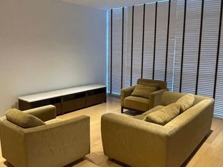 For rent 4 bedrooms condo in Pathum Wan, Bangkok