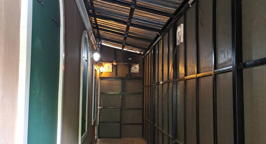 For sale retail Space in Bang Khen, Bangkok