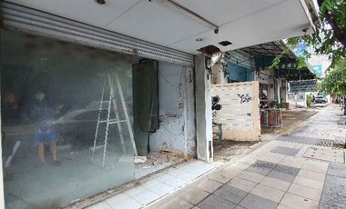 For sale 3 bedrooms retail Space in Bang Sue, Bangkok