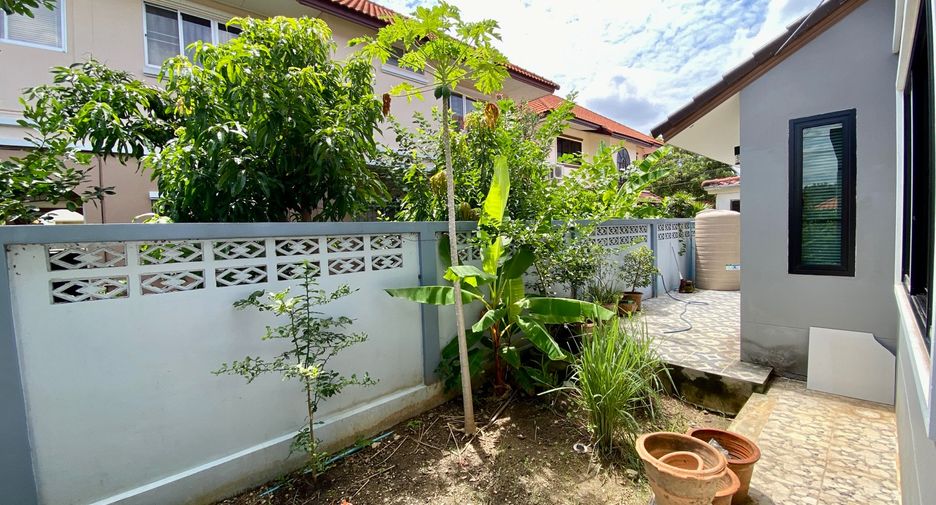 For rent 4 bedrooms house in San Sai, Chiang Mai