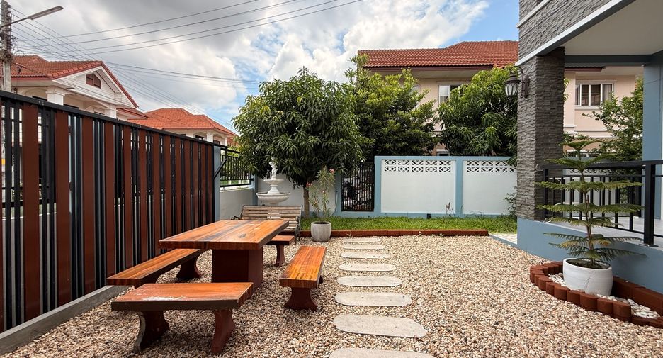 For rent 4 bedrooms house in San Sai, Chiang Mai
