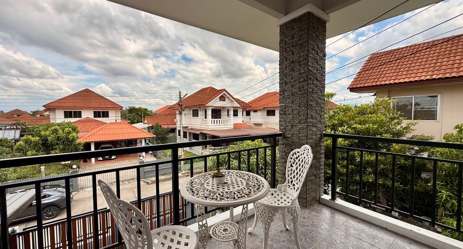 For rent 4 bedrooms house in San Sai, Chiang Mai