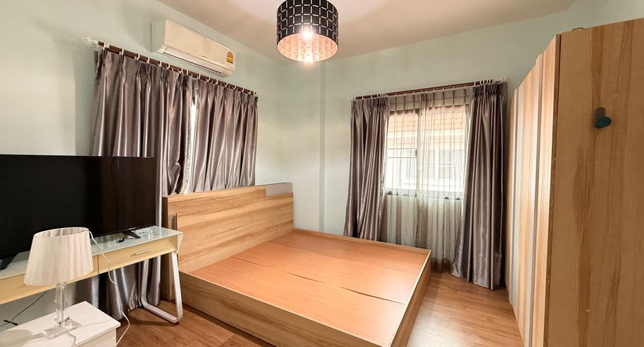 For rent 4 bedrooms house in San Sai, Chiang Mai