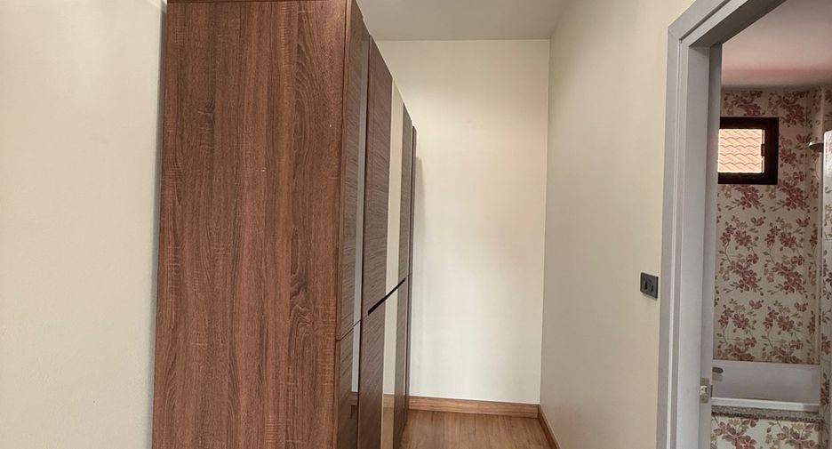 For rent 4 bedrooms house in San Sai, Chiang Mai