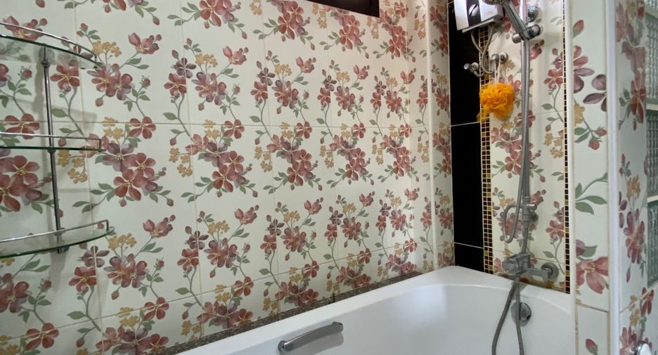 For rent 4 bedrooms house in San Sai, Chiang Mai