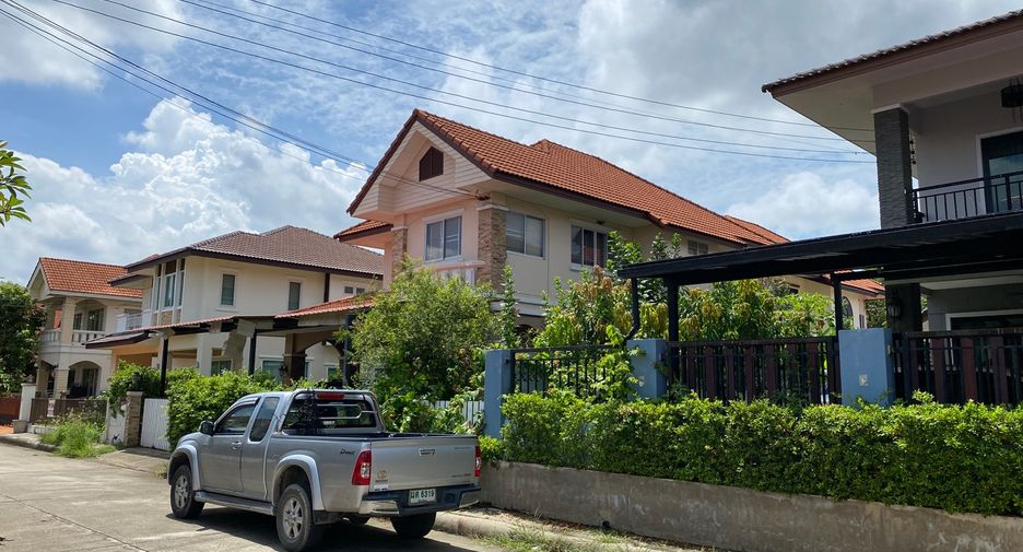 For rent 4 bedrooms house in San Sai, Chiang Mai
