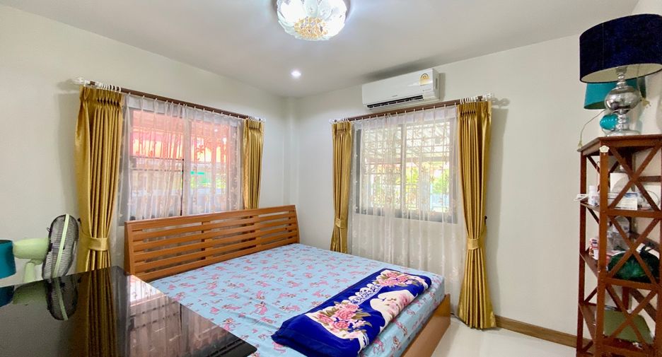 For rent 4 bedrooms house in San Sai, Chiang Mai