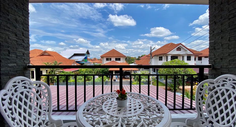 For rent 4 bedrooms house in San Sai, Chiang Mai
