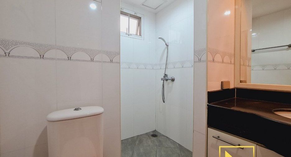 Apartamento en alquiler de 2 habitaciones en Watthana, Bangkok