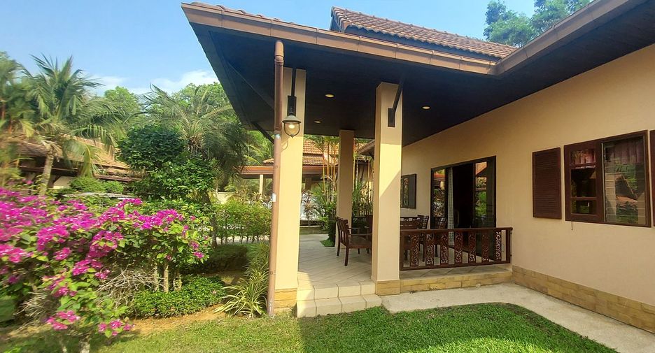 For sale 2 bed villa in Klaeng, Rayong